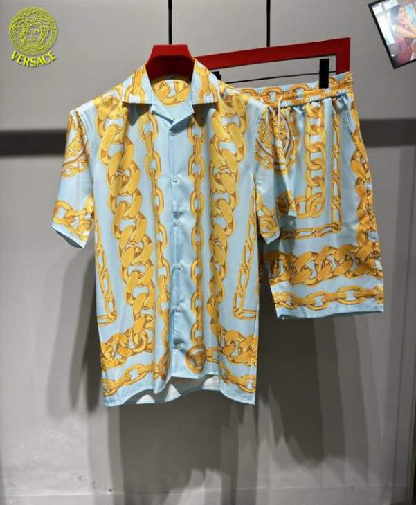 Picture of Versace Shirt Pant Suits _SKUVersaceS-XXL12yn32425225